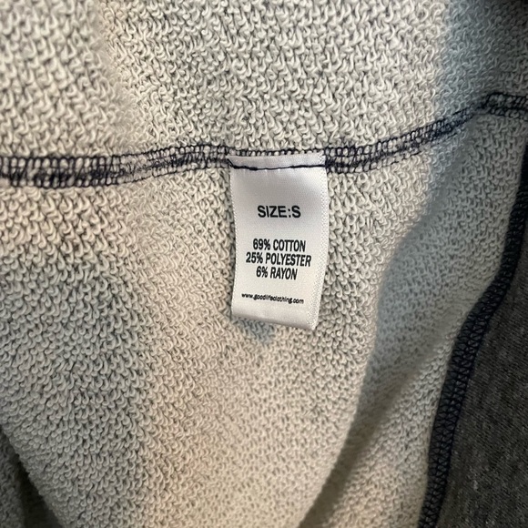 Goodlife Exposed Seams Sweatshirt in gray - Picture 9 of 12